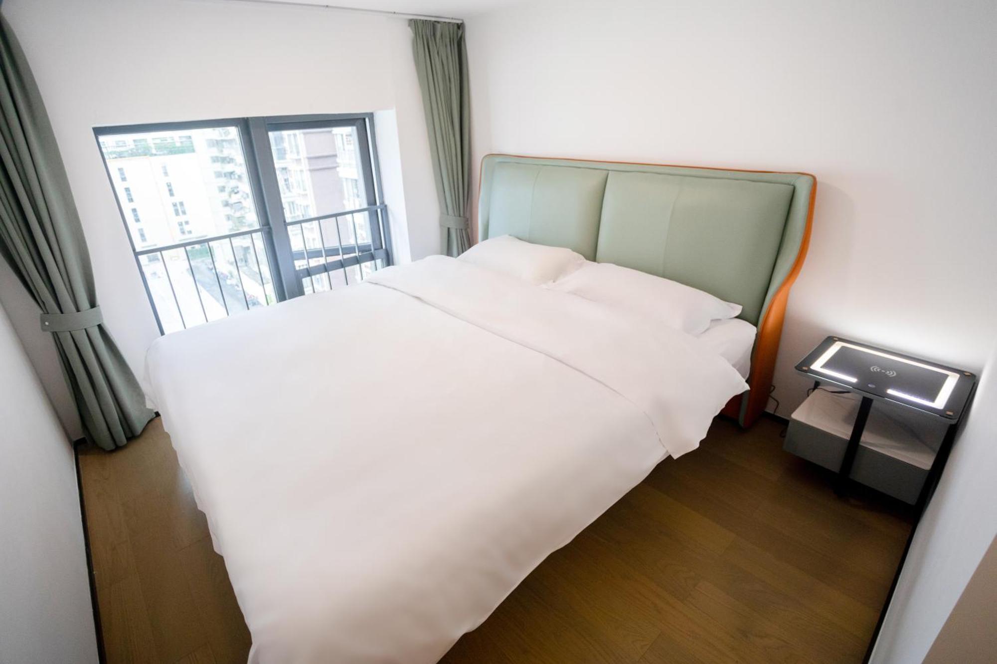 Sunny International Apartment From Beijing Road Guangzhou Exteriör bild