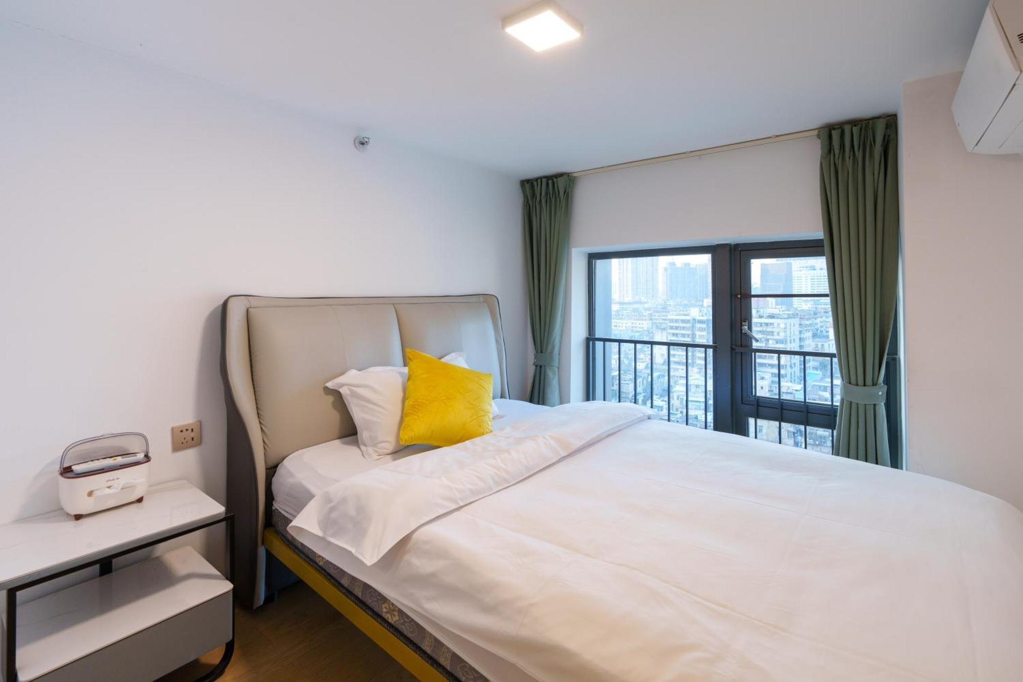 Sunny International Apartment From Beijing Road Guangzhou Exteriör bild