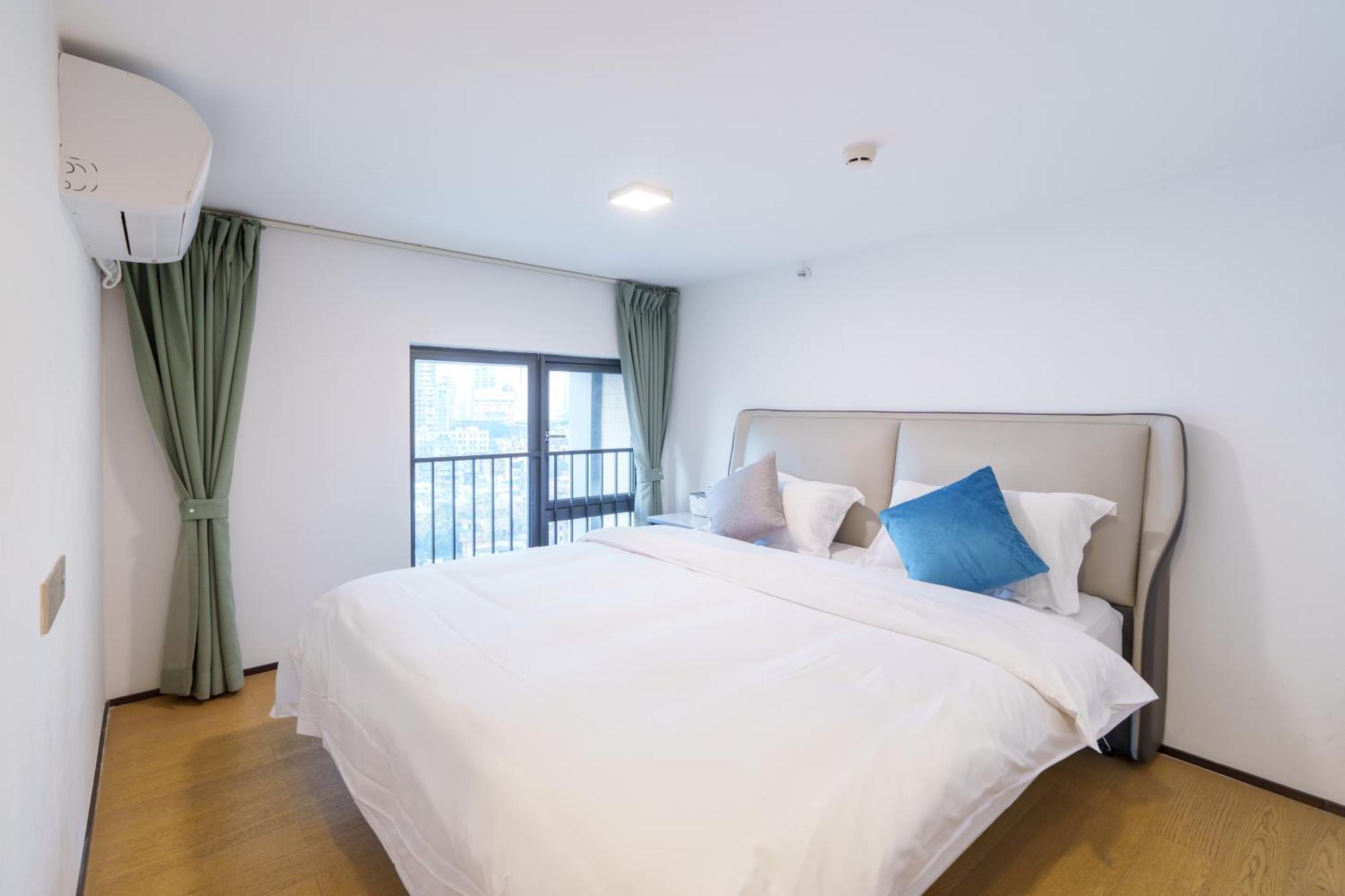 Sunny International Apartment From Beijing Road Guangzhou Exteriör bild